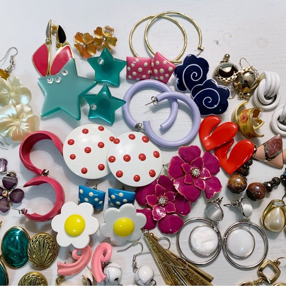 Vintage Pierced Earring Lot - 40 pairs - Picture 6 of 7